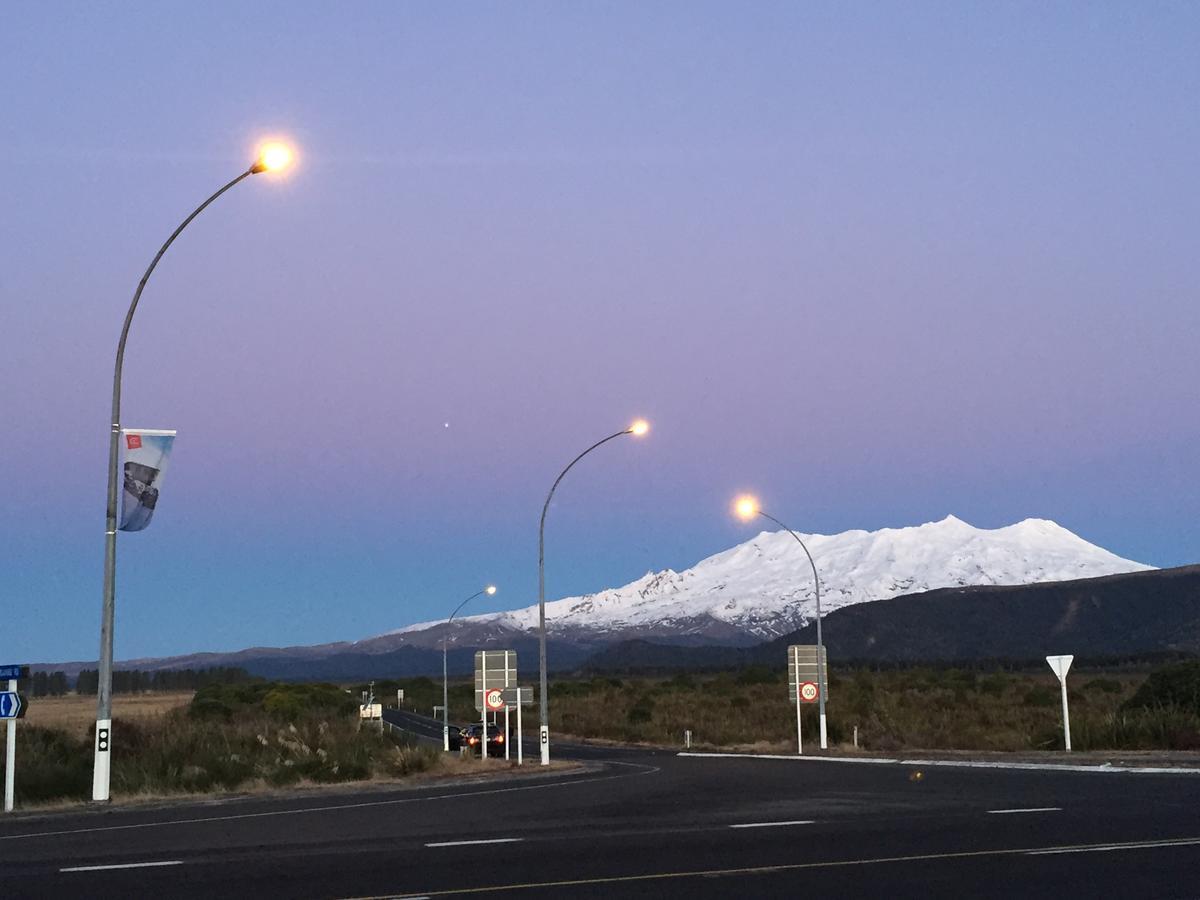 Вилла Ruapehu Retreat Нешнел-Парк Экстерьер фото